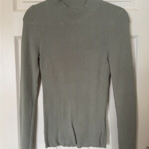 Women’s Ribbed Knit Sweater - Gray